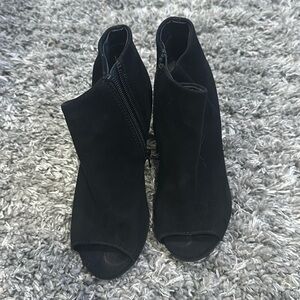 Steven Madden Booties size 5.5